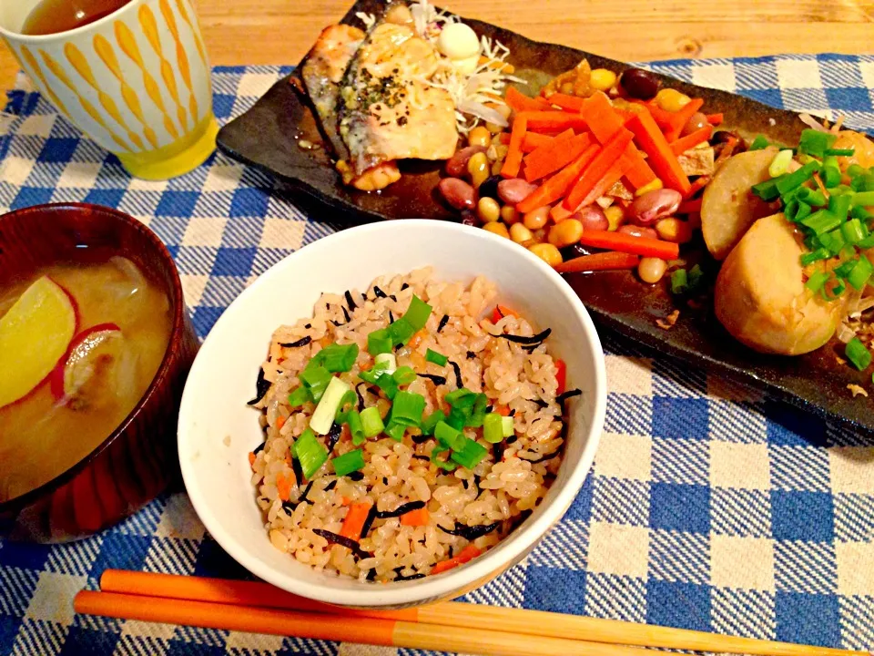 炊込ご飯 鮭の白焼|オカメさんさん