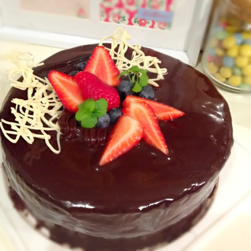 Choc glacage & ganache cake|Chibiko's Kitchenさん