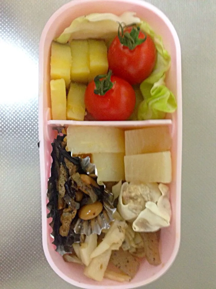 毎日弁当（作り方は蓮根と蒟蒻の炒め物）|Tae Takakiさん