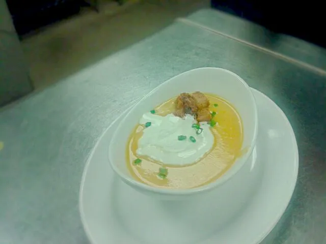 Sweet Potato Bisque, Whole wheat Cinnamon & Parmesan Croutons & a Bourbon Chantilly Cream|Bryan S. Mooreさん