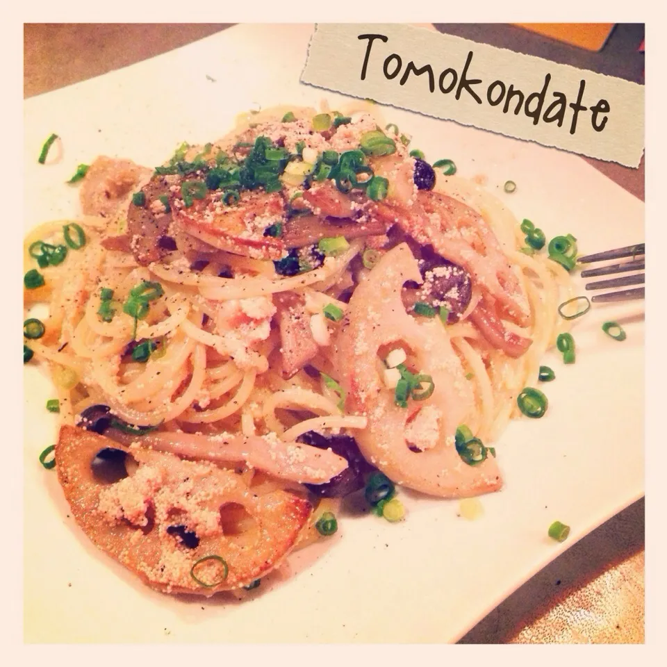 Snapdishの料理写真:今日のまかないトモコンダテは蓮根と明太子のパスタ🍝💓🍴💓✨|🇯🇵ともこちゃん。さん