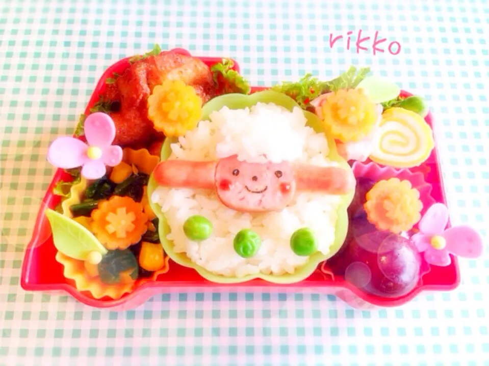 メェ〜〜🐑白羊のお弁当💛|rikkoさん