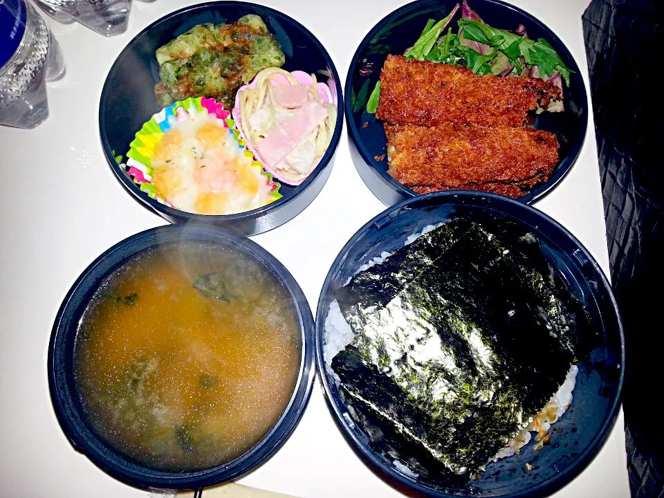 海老フライ
スパサラ
グラタン
ちくわの磯辺揚げ
あおさのお味噌汁
海苔弁|maiさん