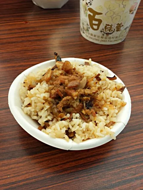 Taiwan minced braised pork rice with mushroom at Mushroom Garden,  Taichung, Taiwan .|genさん