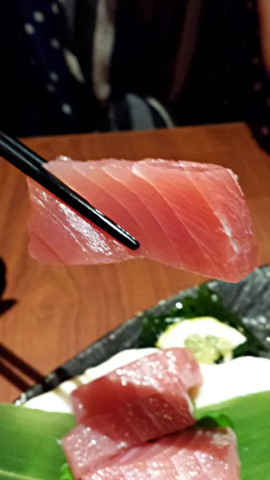 our last dinner in Taipei, Taiwan: Maguro sashimi, at Watami, Ximending.|genさん