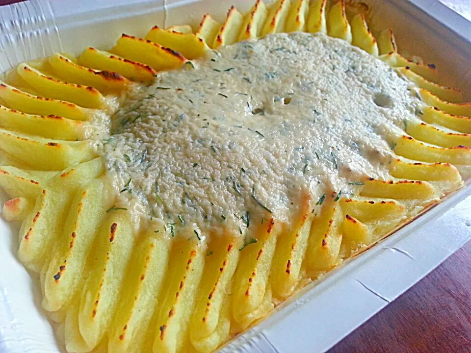 Scandinavian potato n fish gratin with shirmp sauce|Asti 🌸🌸さん