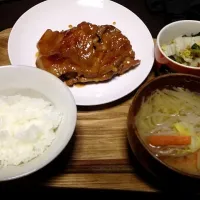 鶏の照焼き定食♫|ふじゅーさん