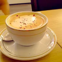 Snapdishの料理写真:rose latte|Vinny Lamさん