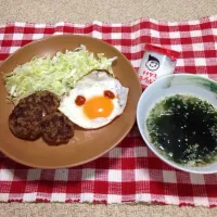 目玉焼き🍳ハンバーグ|REXさん