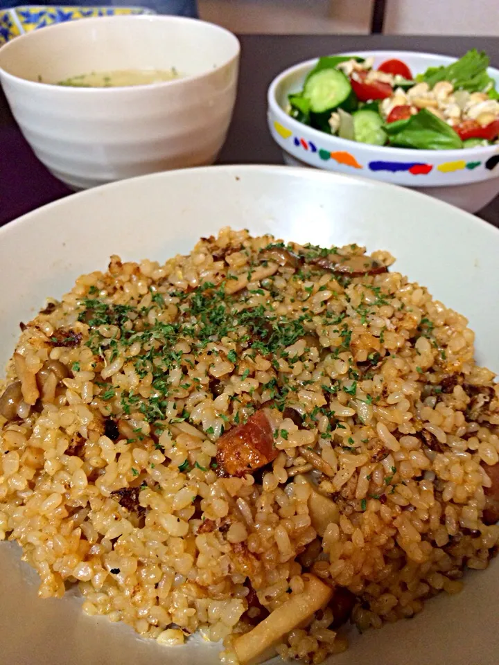 お昼ご飯は玄米キノコチャーハン^_^|ままぞうさん