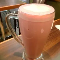 Snapdishの料理写真:Red Velvet Hot Chocolate|Natalie Nano Melloさん