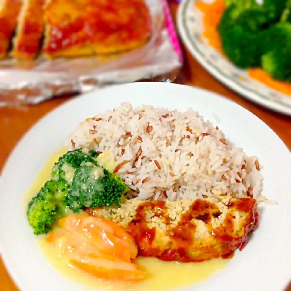 Meatloaf  & broccoli  w brown rice|Karen Leeさん