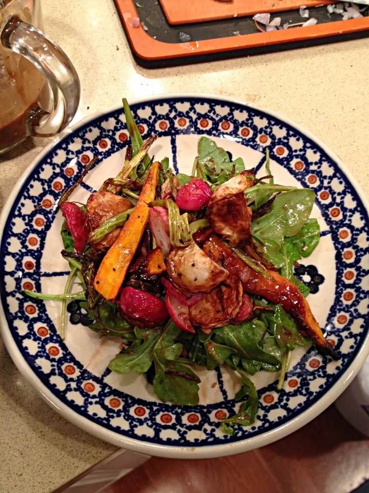 roasted turnip, radish, and carrot salad|Matthew Cashenさん