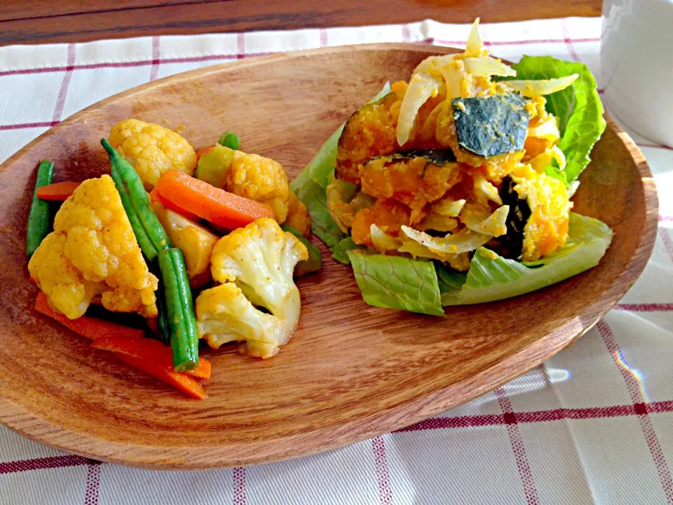 カリフラワーのカレー醤油と亜麻仁油和え、かぼちゃと玉ねぎの胡麻味噌和え|ずぼら管理栄養士ママさん