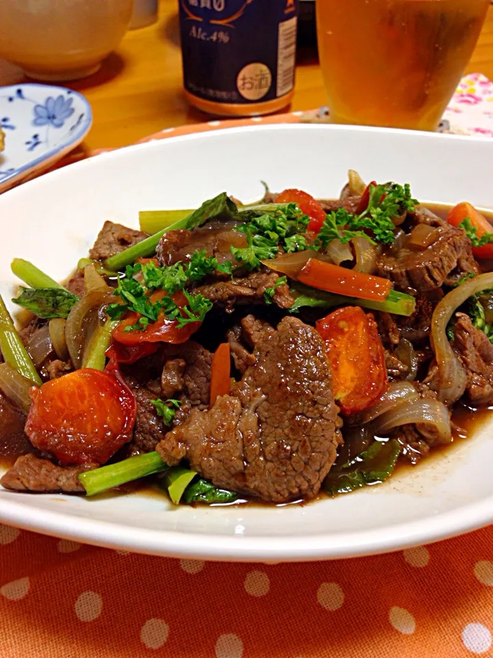 くららちゃんの料理 牛肉のトマトバルサミコ煮込み❤|yukaさん