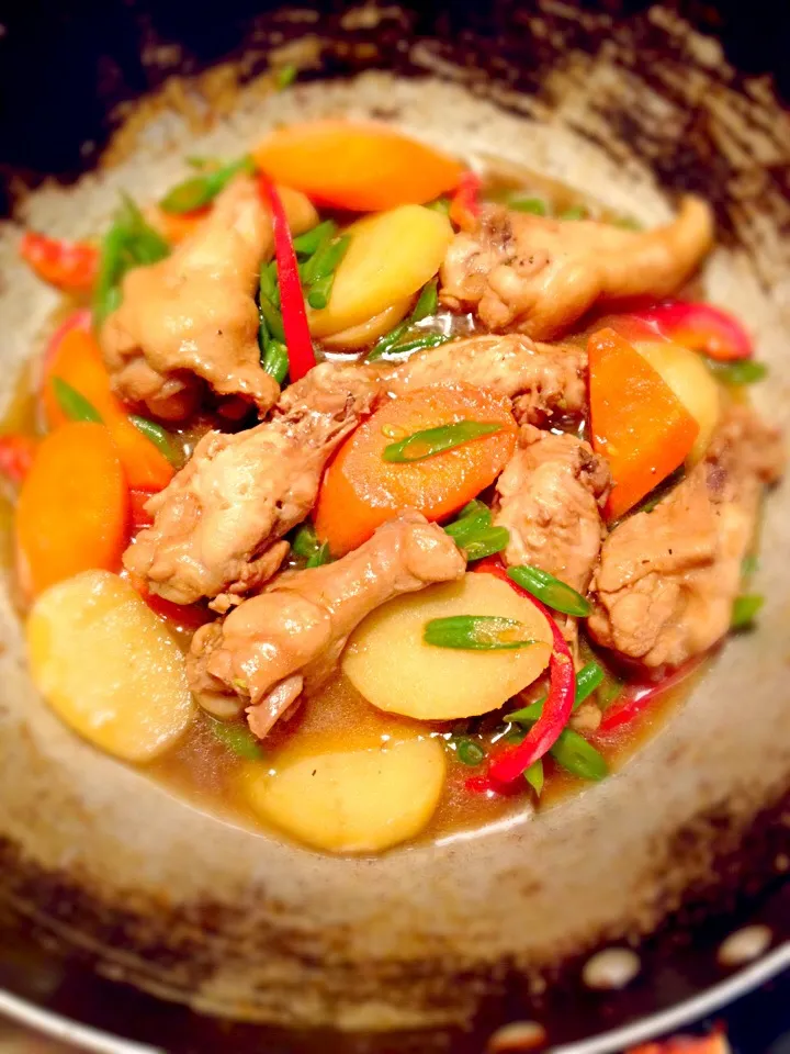 Snapdishの料理写真:Chicke w/veggies|Nich Ayumi Valdeさん