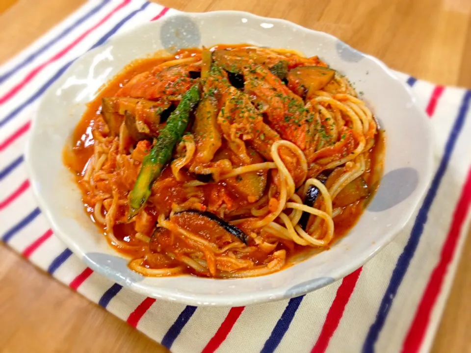 かにかまと茄子とアスパラのトマトクリームスパゲティ|じゅんさん