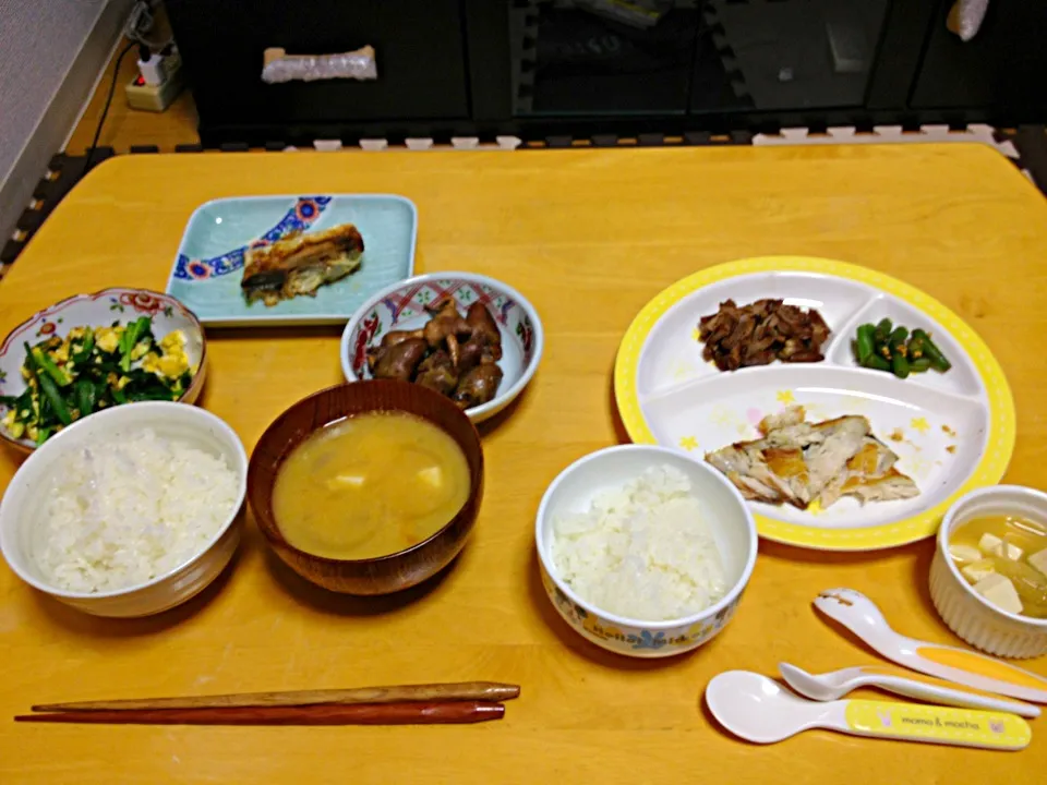 Snapdishの料理写真:焼きさば、ニラ玉、ハツ煮、かぼちゃと豆腐の味噌汁！|あやさん