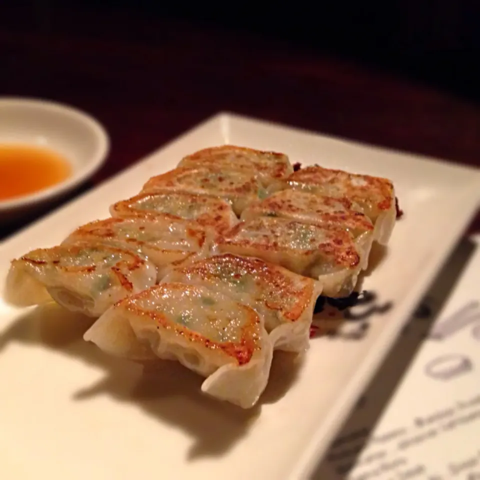 Snapdishの料理写真:Yaki gyoza|willzさん