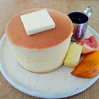 Snapdishの料理写真:ti.poさんのホットケーキ|miwaさん