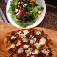 Sausage onion basil flatbread|candace johndonさん