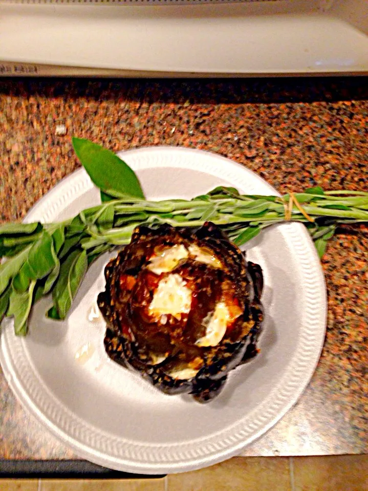 Snapdishの料理写真:Stuffed artichoke|candace johndonさん