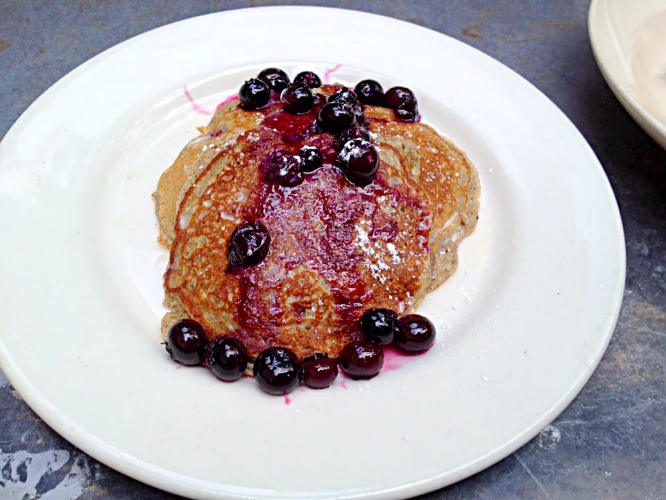 (Gjelina) Blueberry Ricotta Pancakes|Sarah Mahoneyさん