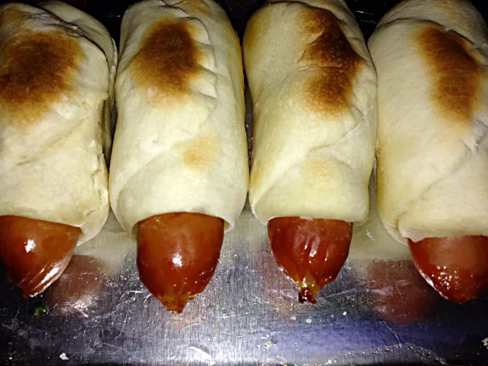 SausagesWrapped in Puffy Pastry|あいかcookingWITHmamaさん