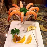 Snapdishの料理写真:Shrimp cocktail|Sydney Yapoujianさん