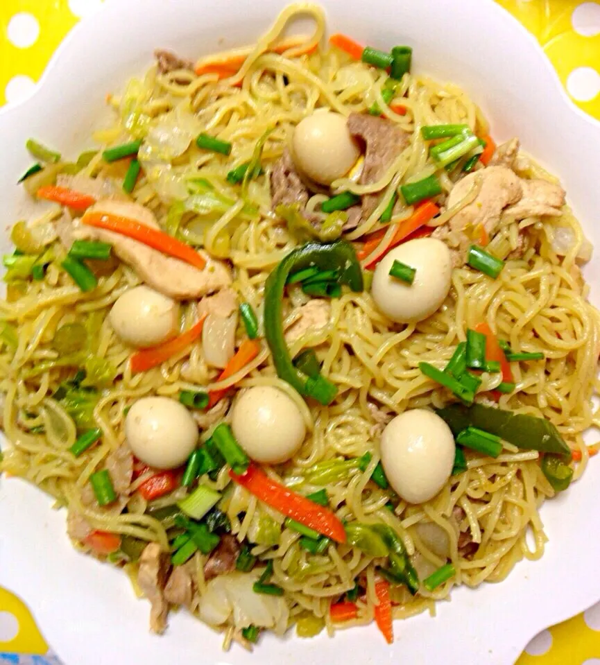 Snapdishの料理写真:Pancit|Stephanie Hayashidaさん