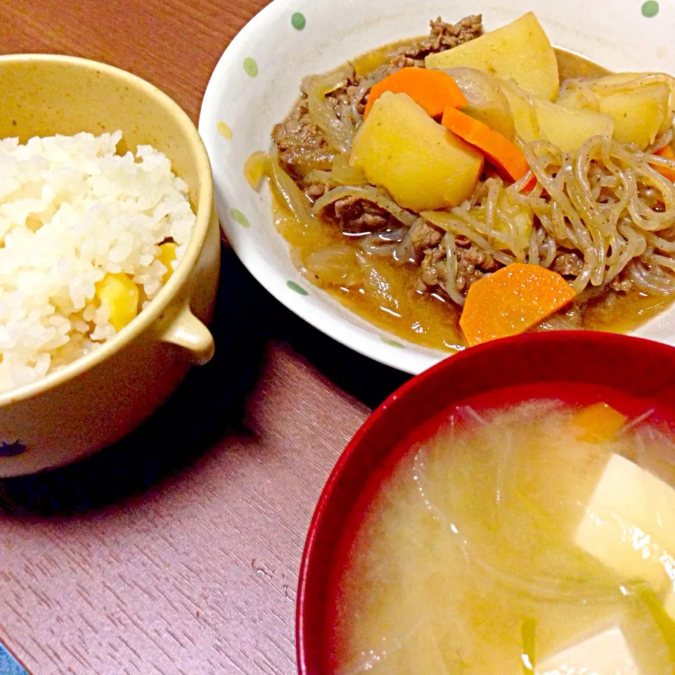 肉じゃが・栗ご飯・お味噌汁＊゜|ぴぴーさん