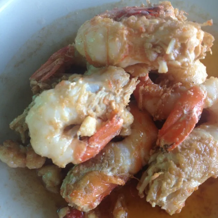 Snapdishの料理写真:Fried river prawn with garlic & salt|Titoyさん