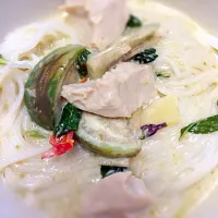 Green curry with fish ball|Katie Chaowanichさん