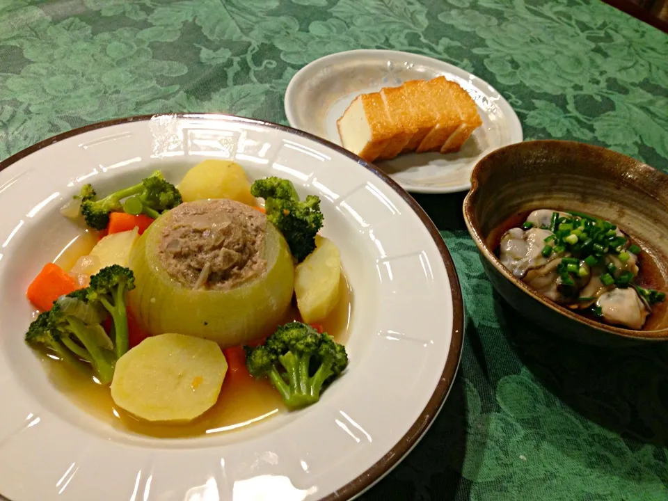 玉ねぎの肉詰めスープです。ゴロゴロお野菜も一緒にほろほろ煮☆と〜酢牡蠣|みなさん