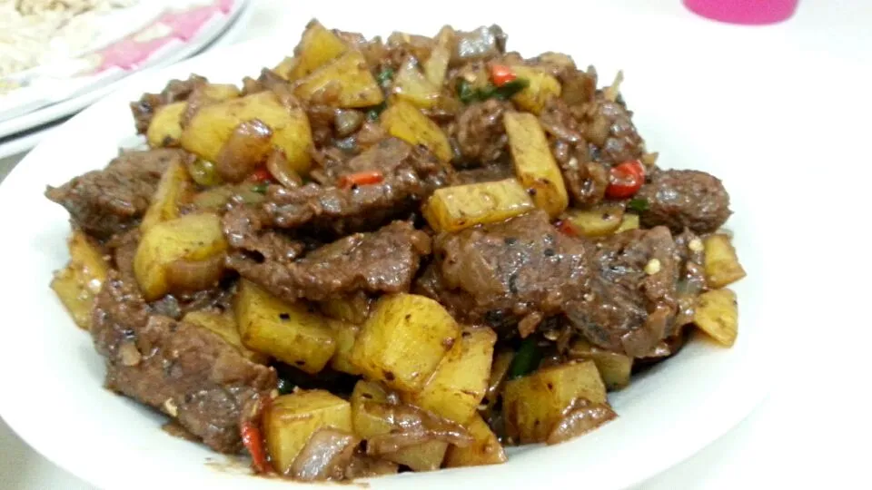 pinoy style beef adobo/Black pepper beef|Azrinohさん