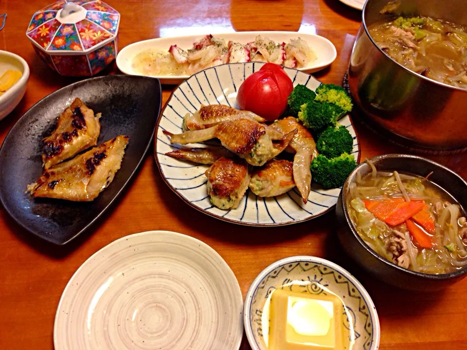 手羽餃子  タコとホタテのマリネ  赤魚の味噌漬け  具沢山の春雨スープ（ラーメン仕立）|みゆさん