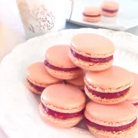 Macaron (raspberry flavor)