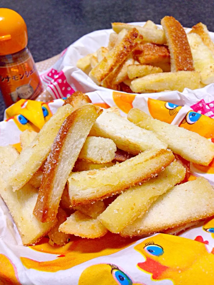 夜な夜な🌙食パンdeラスク🍞|がぁがさん