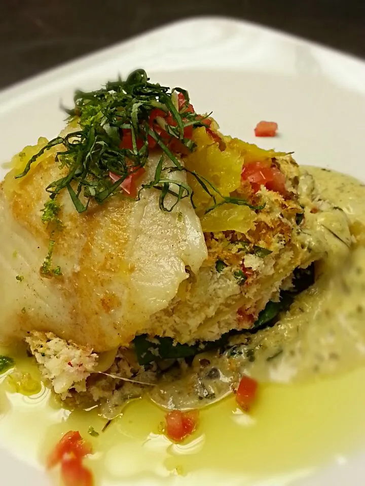 Seared Tilapia with Mushroom and Mozzeralla Tort, Poblano Cream Sauce|Dustin Stairさん