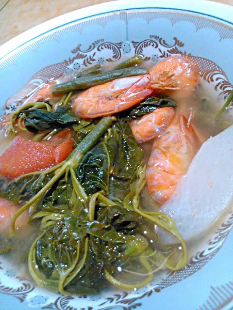 Snapdishの料理写真:Sinigang na Hipon|Janina Moriscaさん