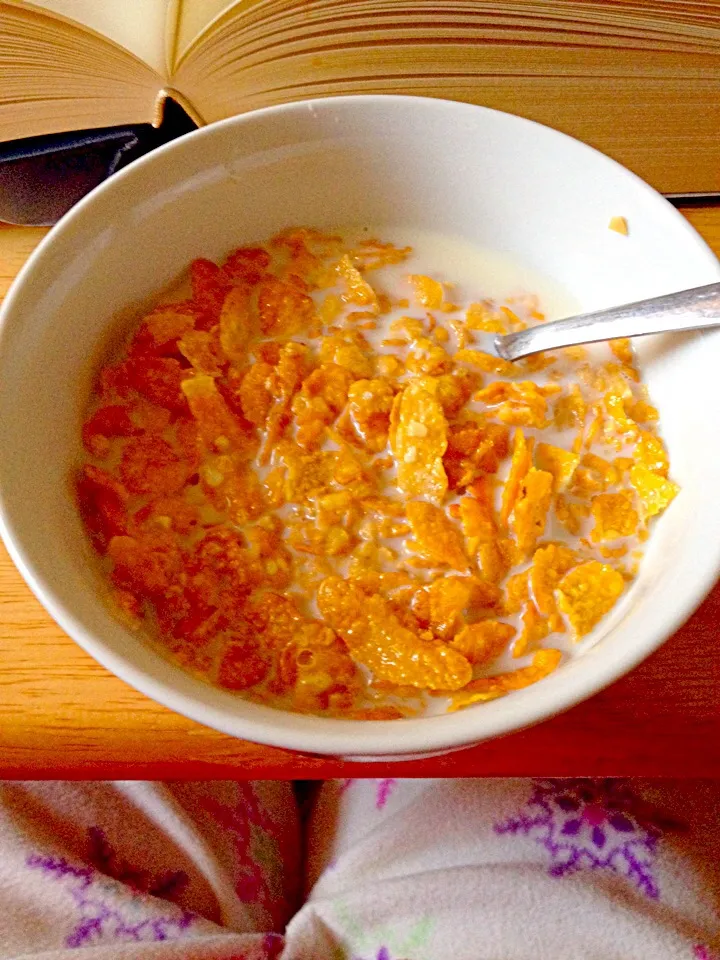 Crunchy nut with semi skimmed milk|Sophiaさん