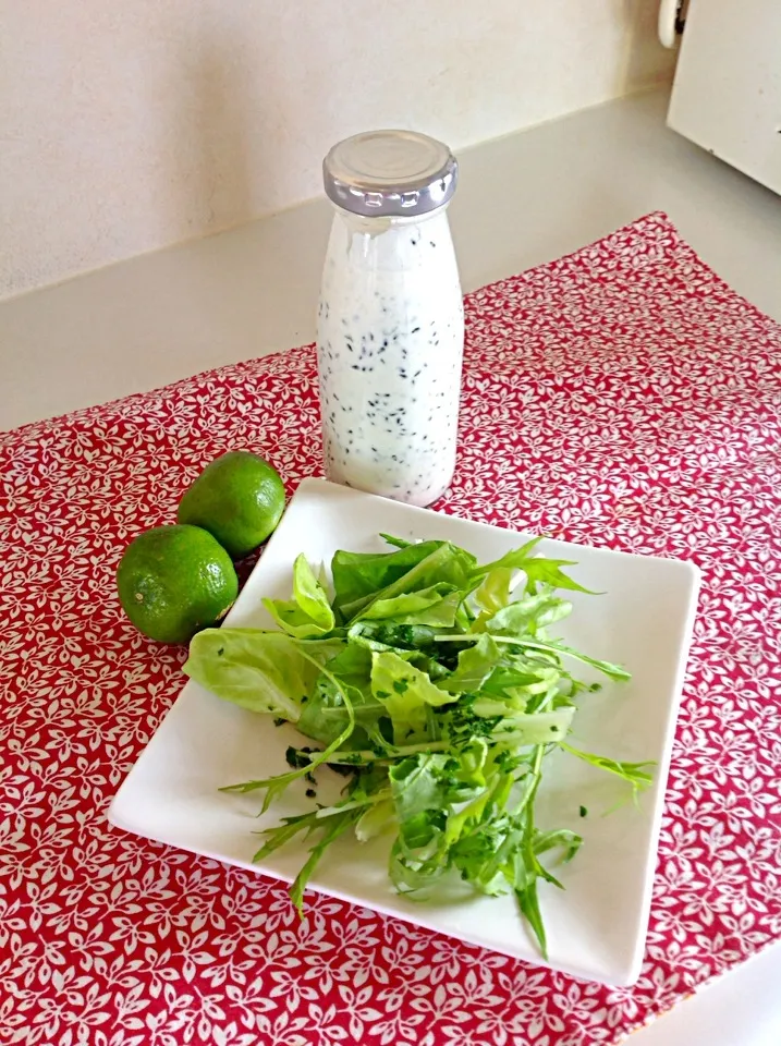 Mizuna Herb Salad w/Shikwasa Black Sesame Dressing|Lauren Komatsuさん