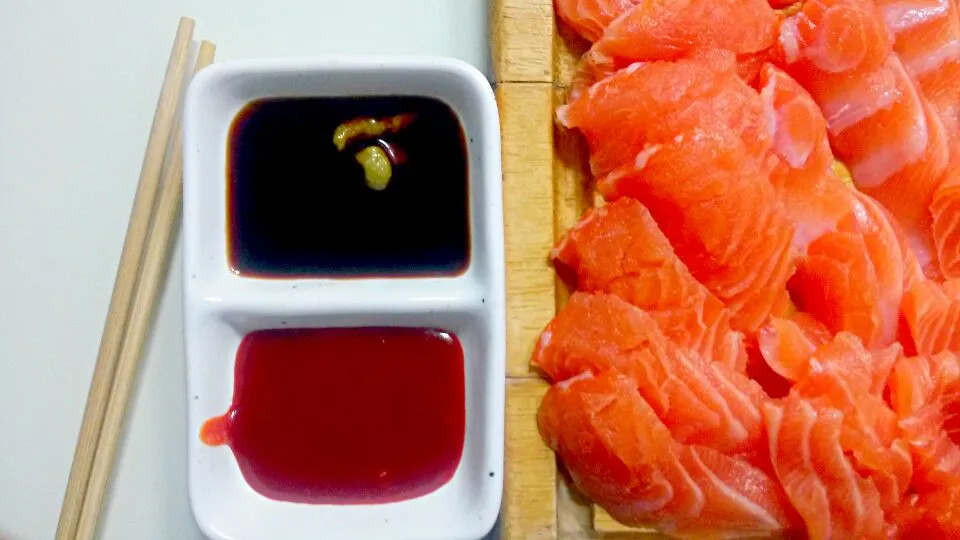 HOME Salmon sushi|Dong Min Leeさん