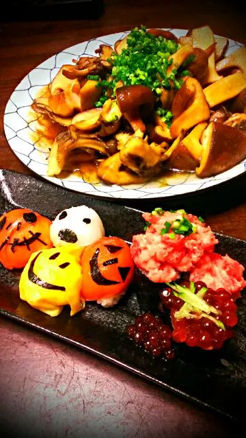 Snapdishの料理写真:ハロウィン寿司ときのこ三種炒め|あこぷ～さん