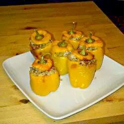 Beef & Rice Stuffed Peppers|James Moretonさん