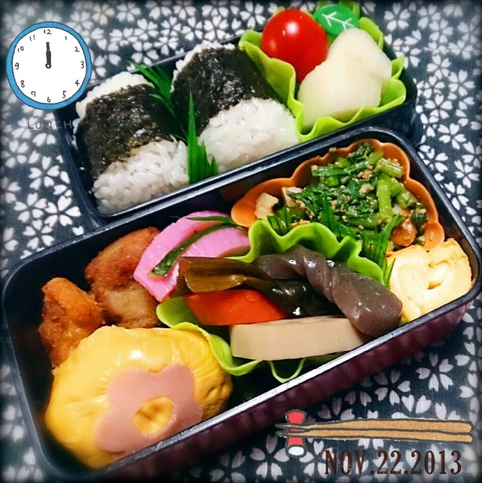 Snapdishの料理写真:11/22  ミホさんのチーズバーグ弁当 ❀

❀ミホさんのチーズバーグ
❀チキンの唐揚げ
❀ハートの玉子焼き
❀菜っ葉の和え物
❀蒲鉾、プチトマト、ナシ


ミホさんみたいにツヤツヤ綺麗にはできませんでした(^-^;)|Mihoさん