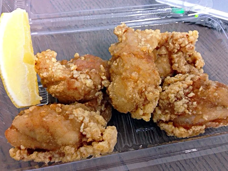 Snapdishの料理写真:Fried Chicken Takeout|chan mitsuさん