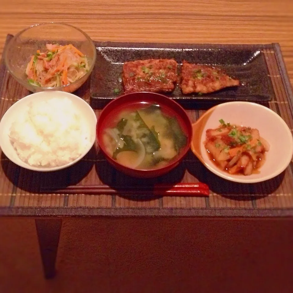 Snapdishの料理写真:鯵の胡麻焼き、さつま揚げのピリ辛炒め、春雨サラダ|はるさん