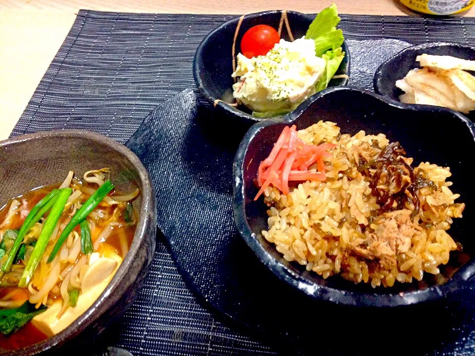 塩昆布とツナの炊き込みご飯(^｡^)|ともちゃんさん