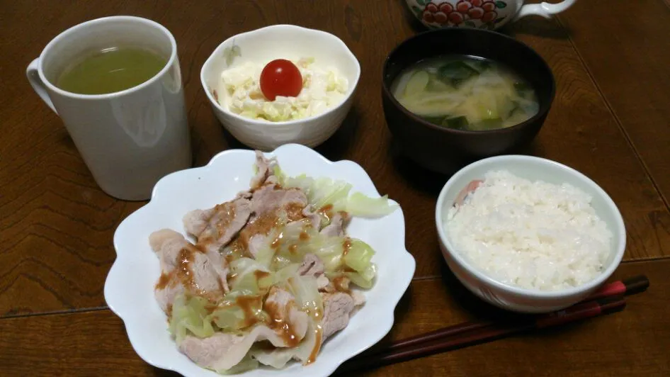 ゆで豚＆大根とホタテのサラダ＆ワカメとネギの味噌汁|えっちゃんさん